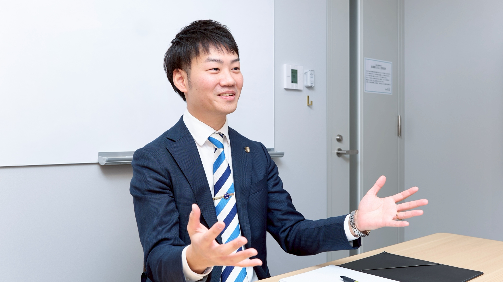 弁護士画像